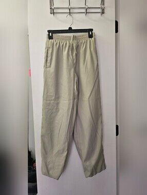 Women's Relaxed Drawstring Pants in Light Green